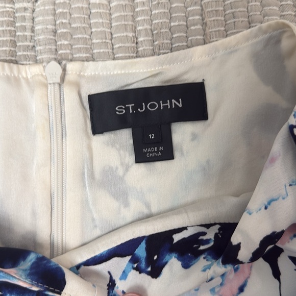 ST. JOHN Blue Printed Silk Dress - Picture 9 of 10